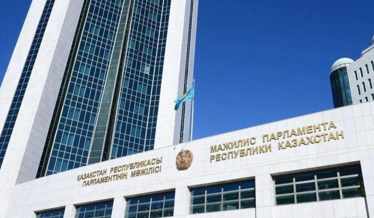 Казахстан расширяет полномочия однопалатного Курултая до 145 мест