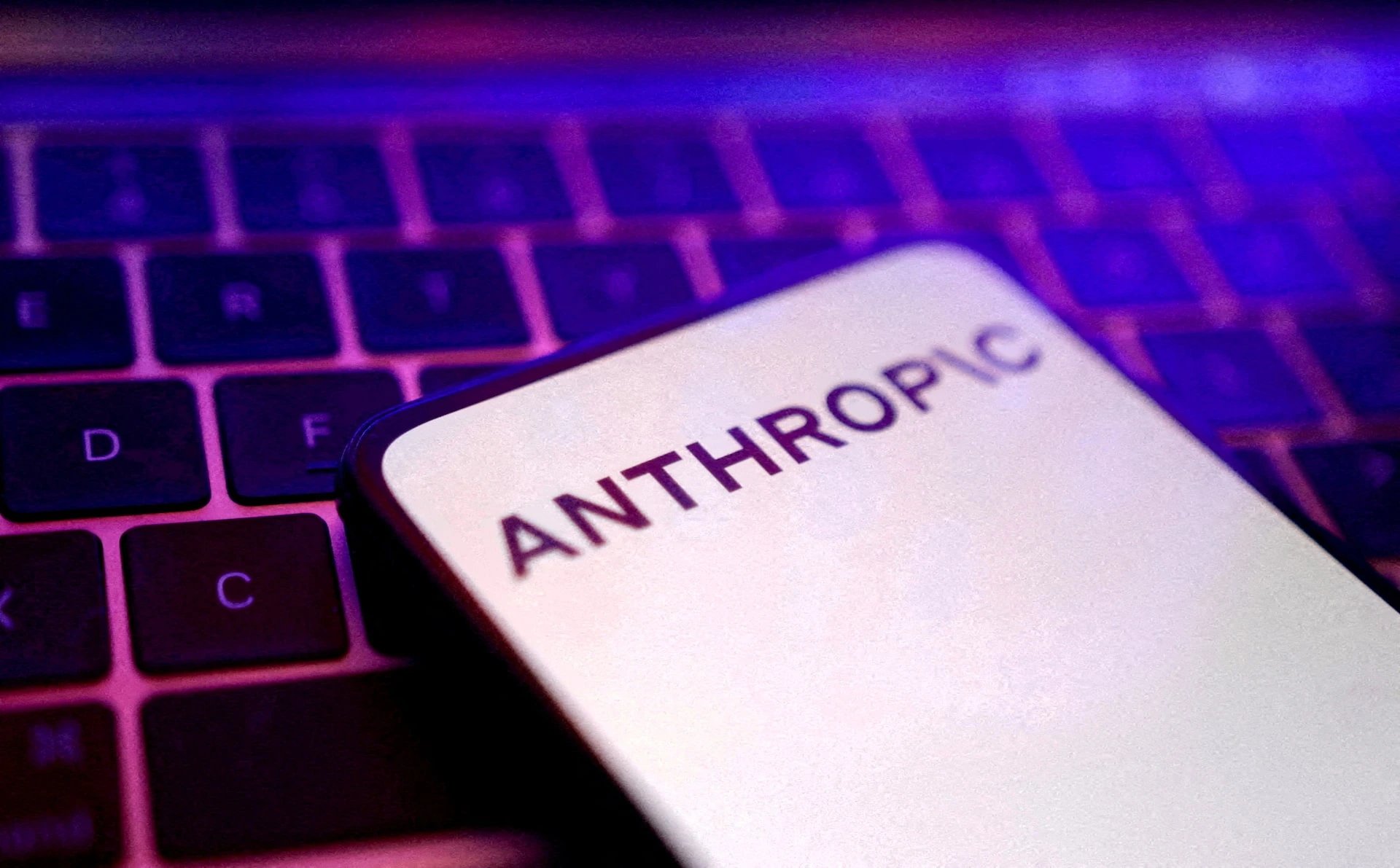 Судья США заблокировала внесение Anthropic в чёрный список Пентагона