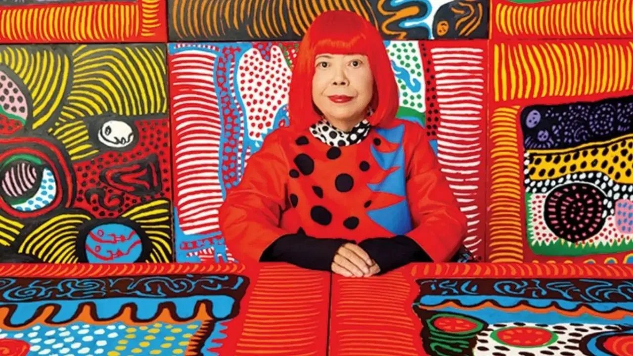 Умерла Яёи Кусама — японская художница, создавшая бесконечные комнаты