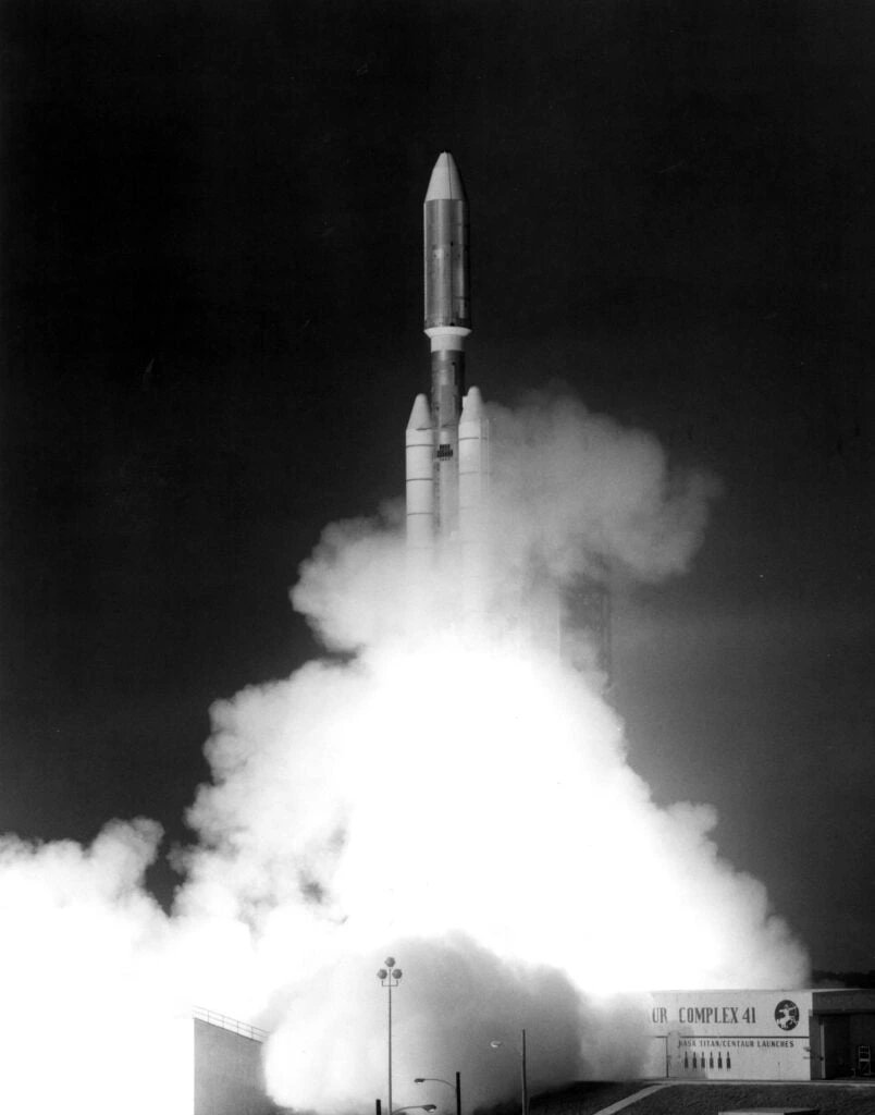 Запуск «Вояджера-1» в 1977 году подготовил выход в межзвёздное пространство в 2012-м