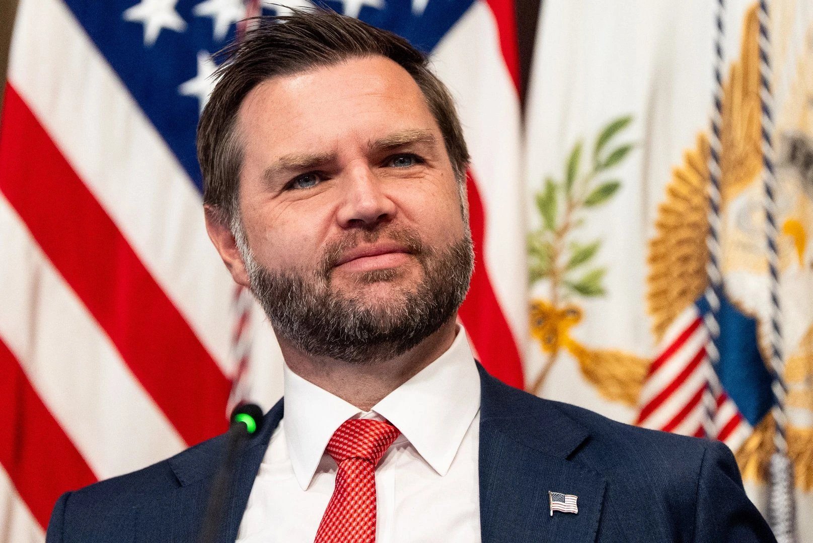 Вэнс заявил, что США уничтожили ядерную программу Ирана