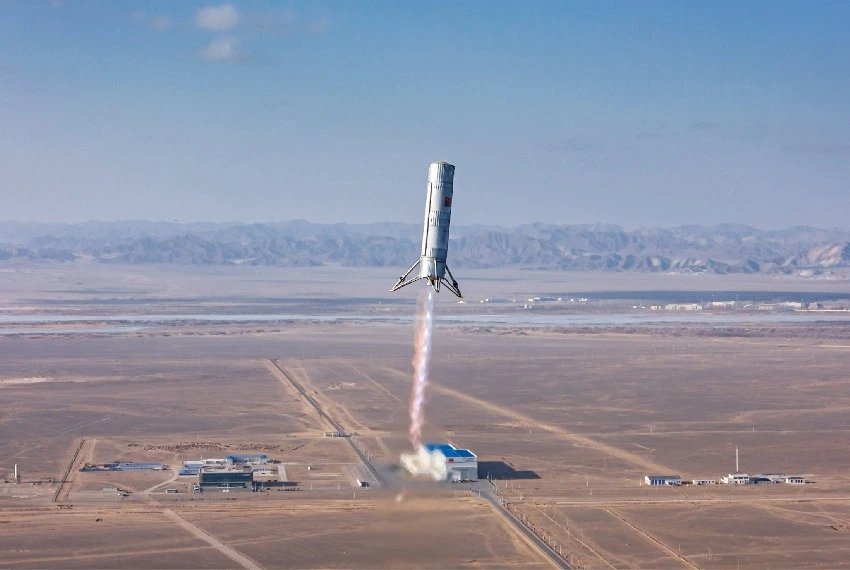 Китайская LandSpace впервые посадила ступень ракеты «Чжуцюэ-3» в пустыне Гоби