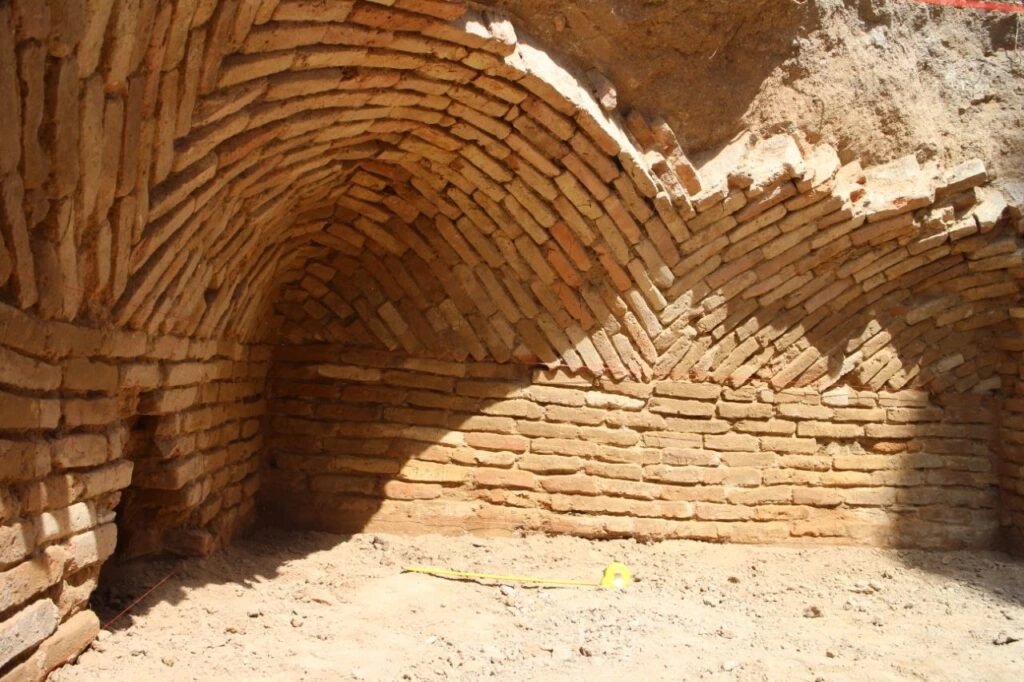 В Дангаринском районе Таджикистана обнаружен памятник IX-XII веков