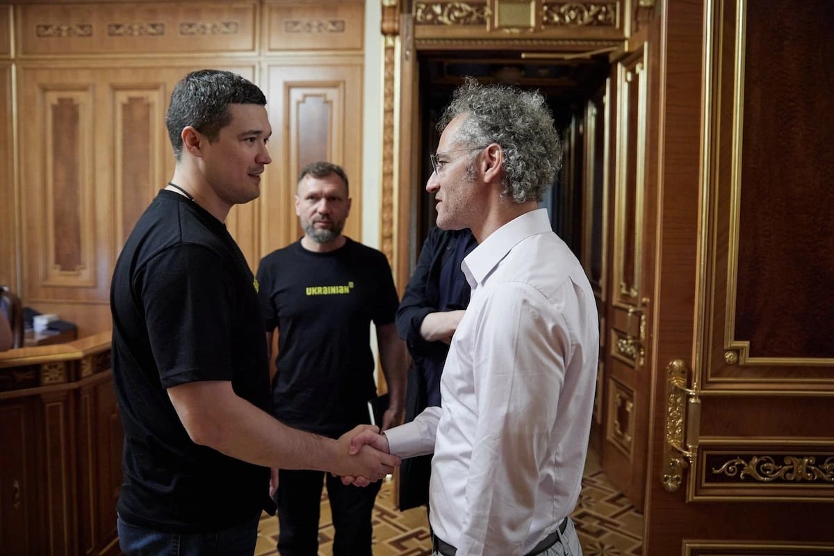 Экс-глава Минобороны Украины Федоров запускает проект с CEO Palantir Карпом